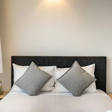 White & Gray Apartment Rethymno (Crete)